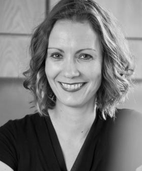 Zum Profil der Autorin Mareen Knoth